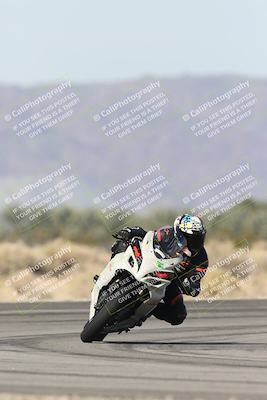 media/Nov-30-2025-TrackXperience (Sun) [[c0061d280f]]/3-Level 1/Session 3 (Turn 16)/